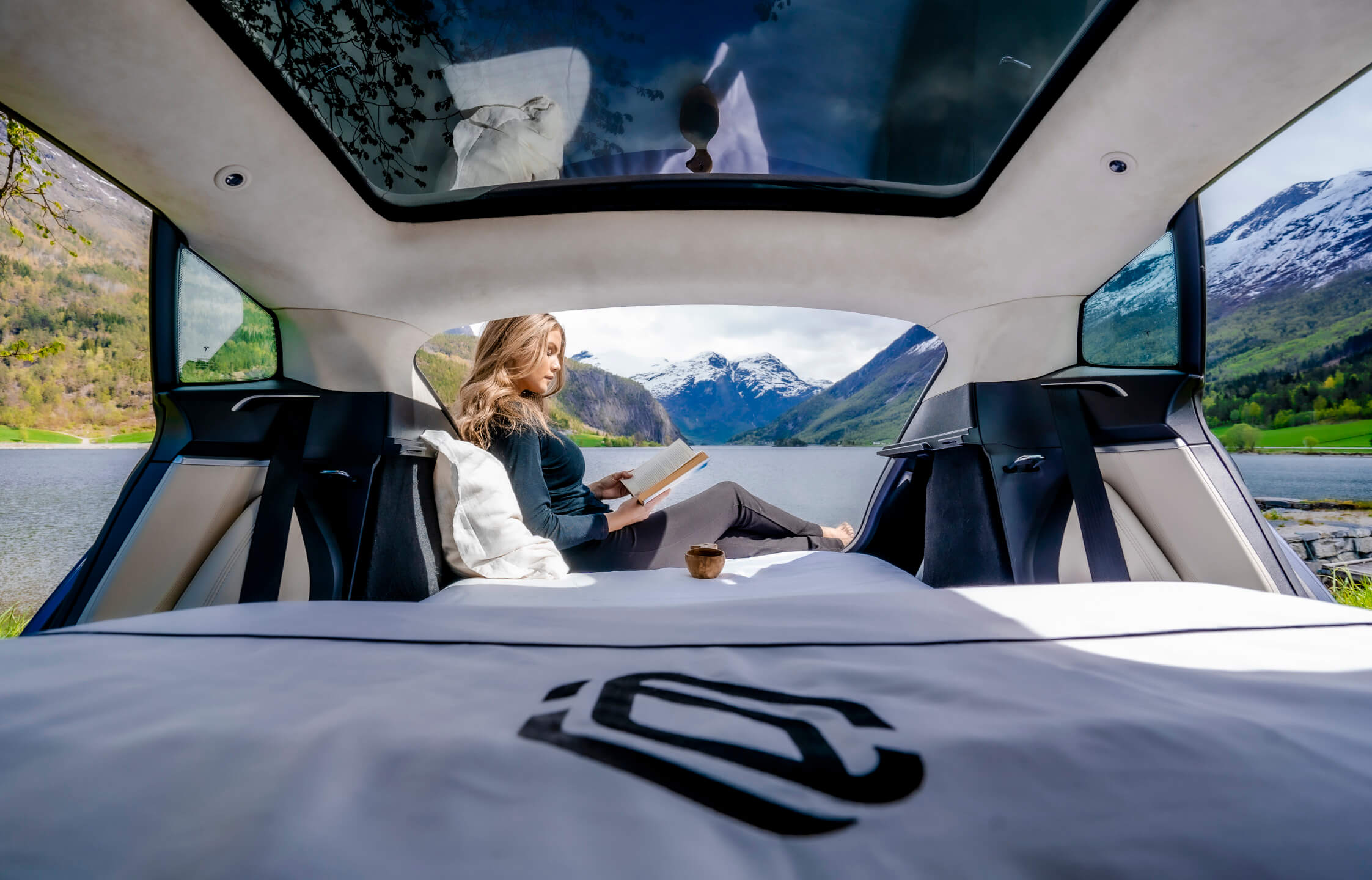 Road-Trip Adventures: Fueling Your Wanderlust